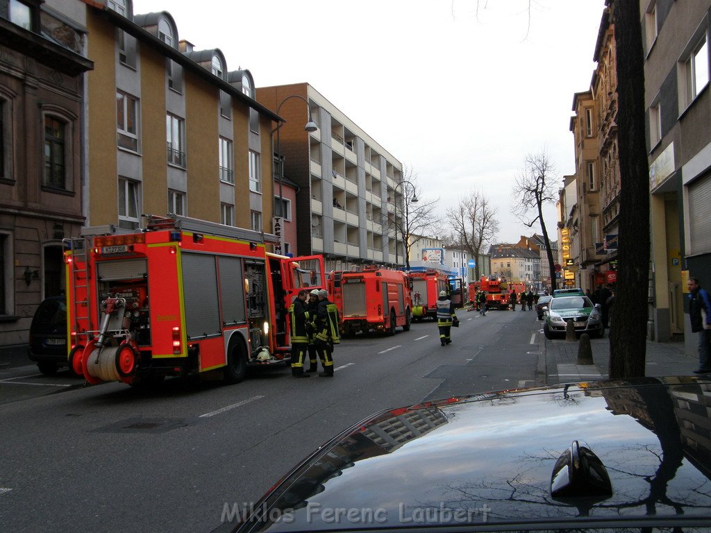 Brand Koeln Muelheim Berlinerstr 03.JPG
